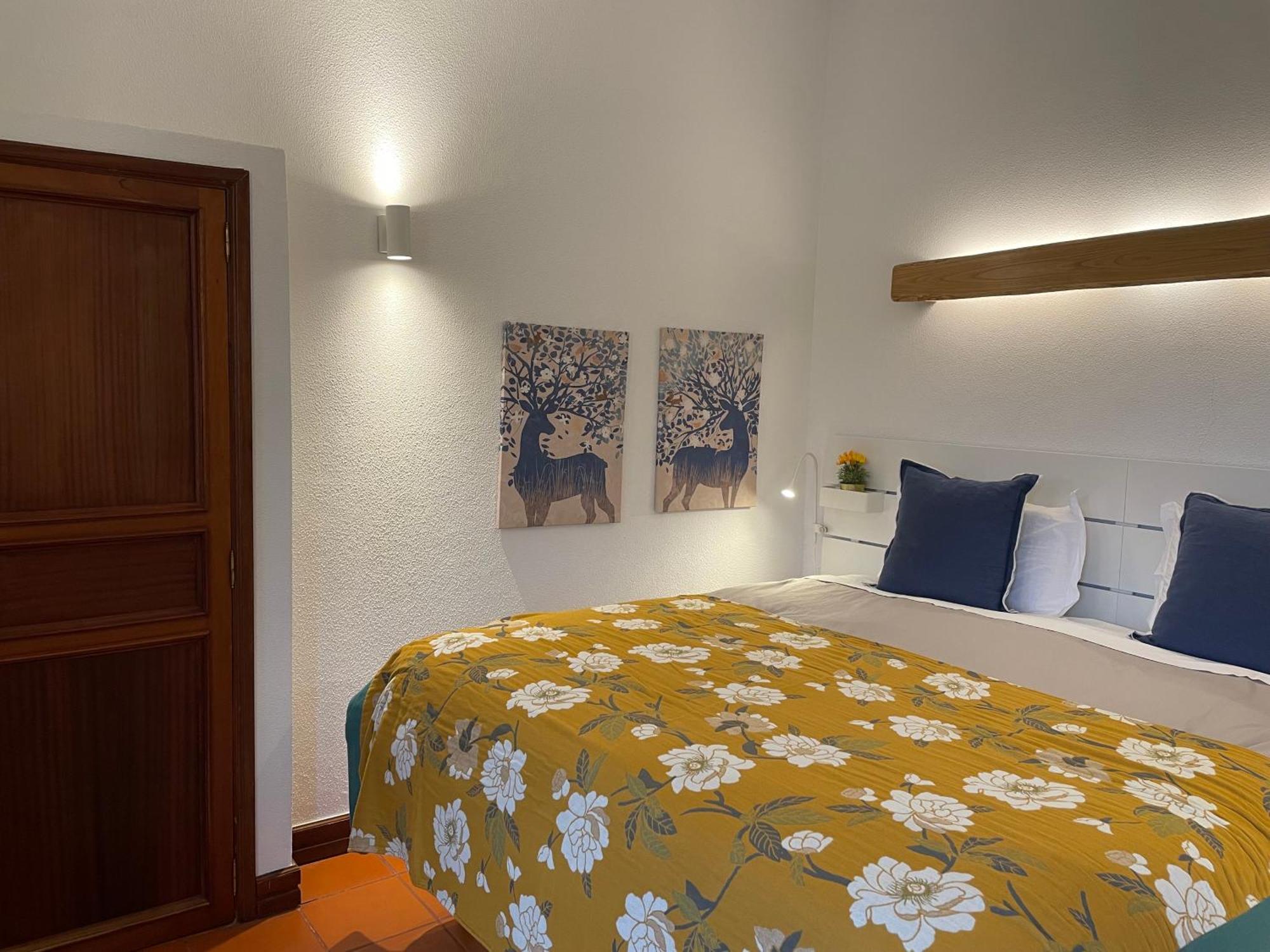 The Quixote House Bed and Breakfast Caminha Exteriör bild